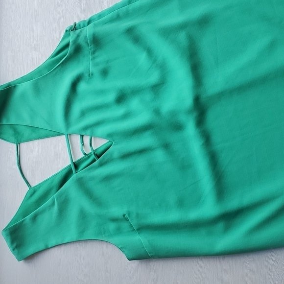 Love Riche Deep V-Neck Kelly Green Shift Dress M - Picture 1 of 4